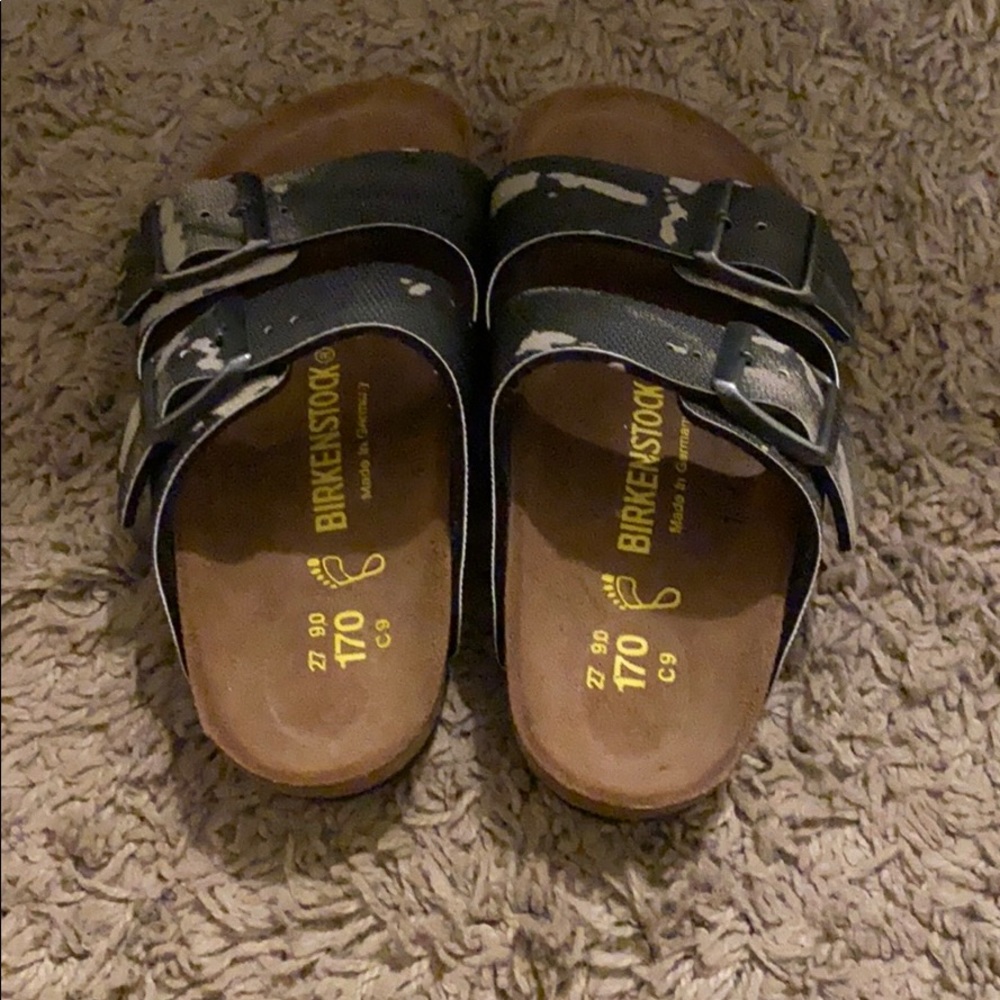 camo Birkenstock (new)